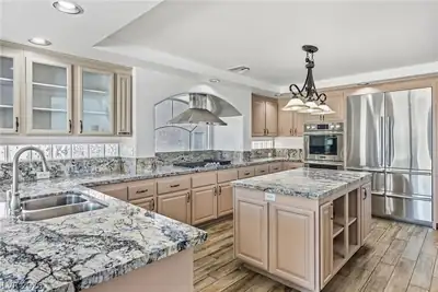 4474 Grey Spencer Drive, Las Vegas, NV 89141 Kitchen