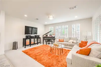 2635 EVOLUTIONARY Lane, Las Vegas, NV 89138 Living Room