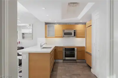 222 Karen Avenue 3104, Las Vegas, NV 89109 Kitchen