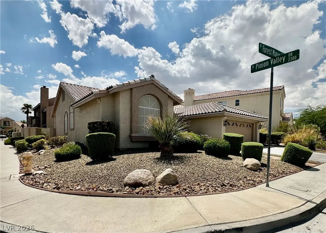 9201 Forest Manor Court, Las Vegas, NV 89134