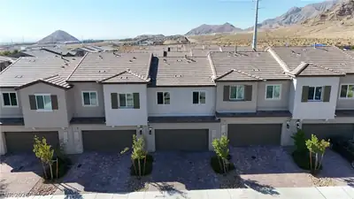 10773 Ditchburn Court, Las Vegas, NV 89166 Front of Structure