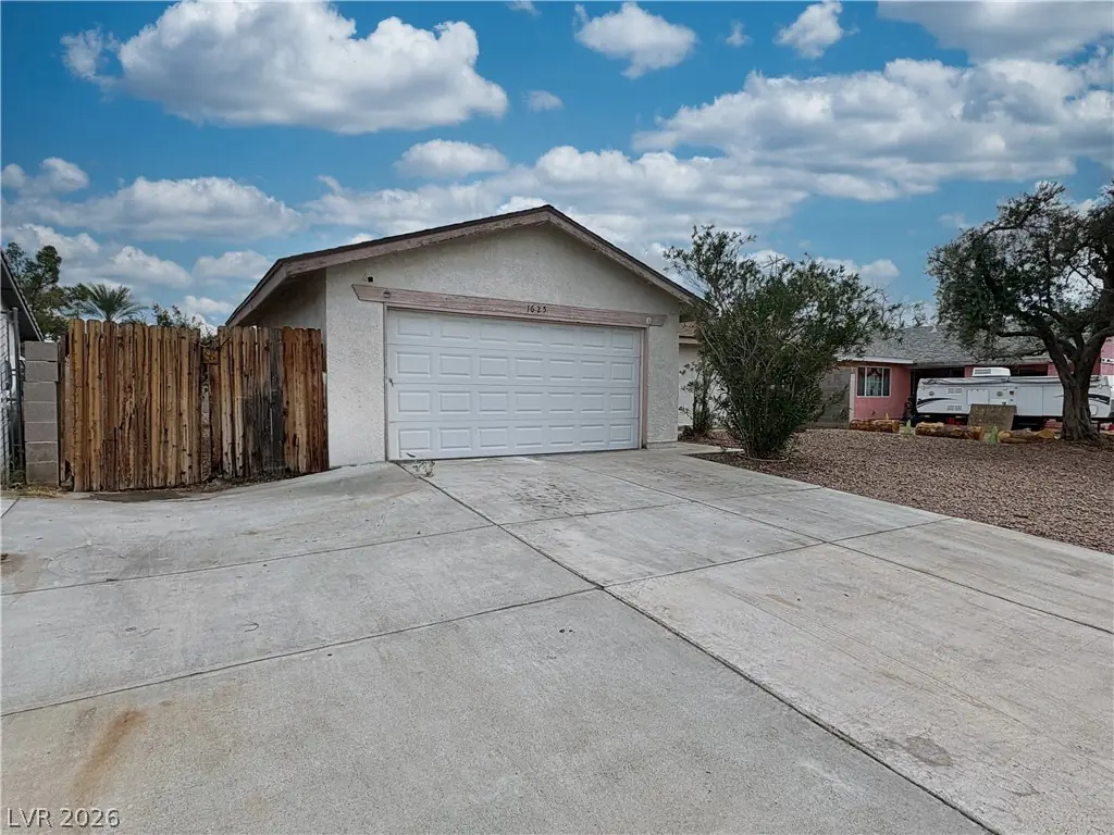 1625 Crest Haven Avenue, Las Vegas, NV 89108