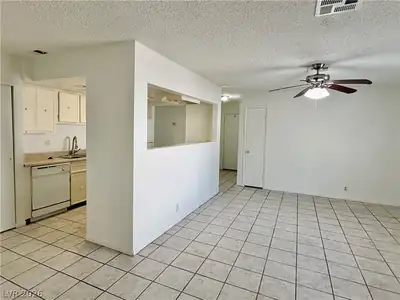1625 Crest Haven Avenue, Las Vegas, NV 89108 Living Room