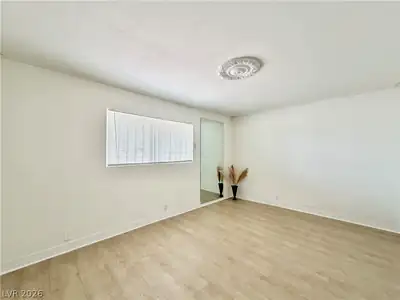 575 South Royal Crest Circle 7, Las Vegas, NV 89169 Bedroom