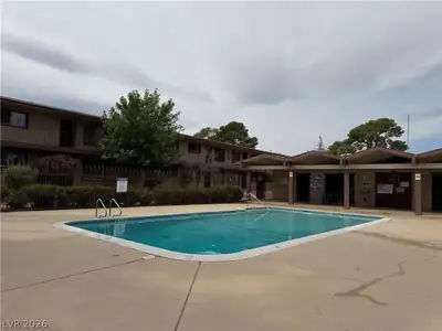 575 South Royal Crest Circle 7, Las Vegas, NV 89169 Pool