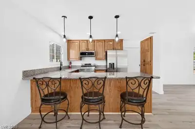 4284 Annie Oakley Drive, Las Vegas, NV 89121 Kitchen