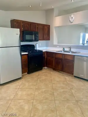 4810 Lone Vista Way, North Las Vegas, NV 89031 Kitchen