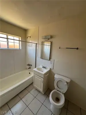 2300 Sunrise Avenue 6, Las Vegas, NV 89101 Bathroom