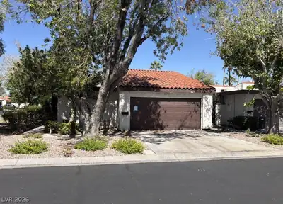 2438 El Paseo Circle, Las Vegas