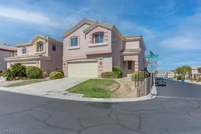 9304 Perennial Avenue, Las Vegas, NV 89148 Front of Structure