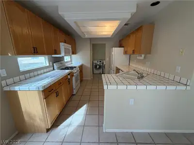 3425 Yorkminster Street, Las Vegas, NV 89129 Kitchen