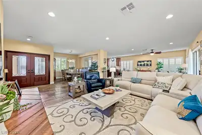 1646 Sebring Hills Drive, Henderson, NV 89052 Living Room