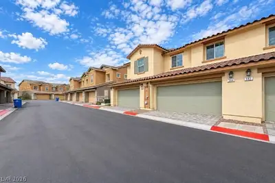 344 Pacific Sparrow Avenue, Henderson, NV 89011 