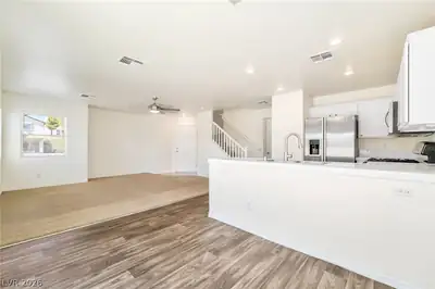 760 Sunrise Crossing Street, Henderson, NV 89014 Kitchen