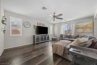 10195 Sunny Peak Court, Las Vegas, NV 89148 Living Room