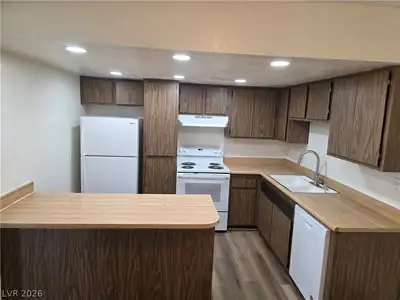 5312 Redberry Street D, Las Vegas, NV 89108 Kitchen