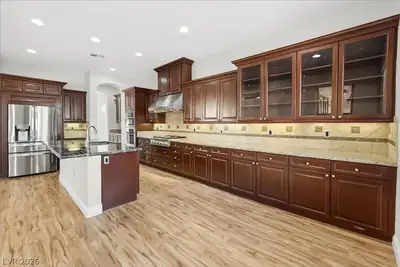 7763 Roaring Springs Circle, Las Vegas, NV 89113 Kitchen