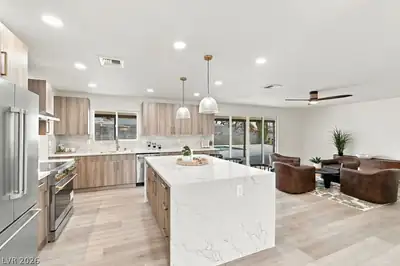 6520 Coley Avenue, Las Vegas, NV 89146 Kitchen