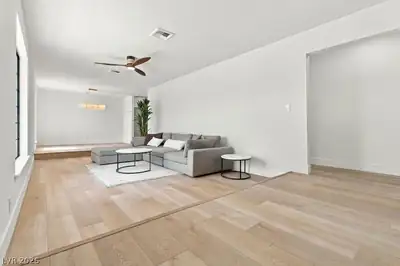 6520 Coley Avenue, Las Vegas, NV 89146 Living Room