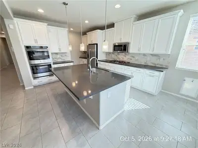 905 Claystone Ridge Avenue, North Las Vegas, NV 89084 Kitchen