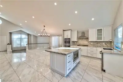 2012 Interbay Street, Las Vegas, NV 89128 Kitchen