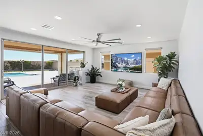 9096 Becket Ranch Court, Las Vegas, NV 89113 Living Room