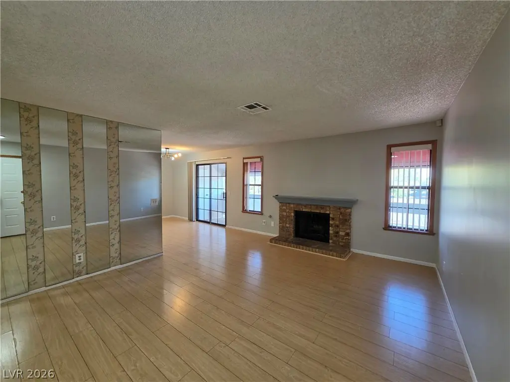 6625 West Tropicana Avenue 201, Las Vegas, NV 89103