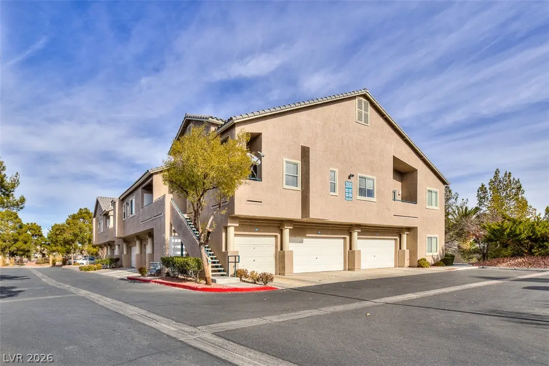 2000 QUARTZ CLIFF Street 203, Las Vegas, NV 89117