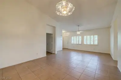2000 QUARTZ CLIFF Street 203, Las Vegas, NV 89117 Dining Area