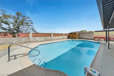 627 Valley View Drive, Henderson, NV 89002 Pool