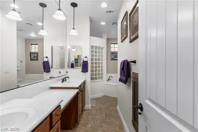 1258 Casa Palermo Circle, Henderson, NV 89011 Primary Bathroom