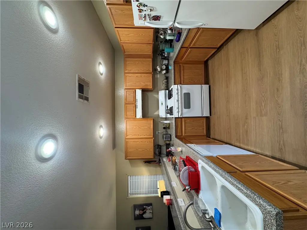 5933 Yucca House Avenue, Las Vegas, NV 89156