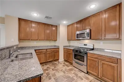 2088 Artistic Flair Walk, Henderson, NV 89044 Kitchen