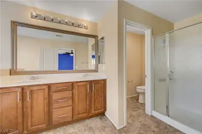 2088 Artistic Flair Walk, Henderson, NV 89044 Primary Bathroom