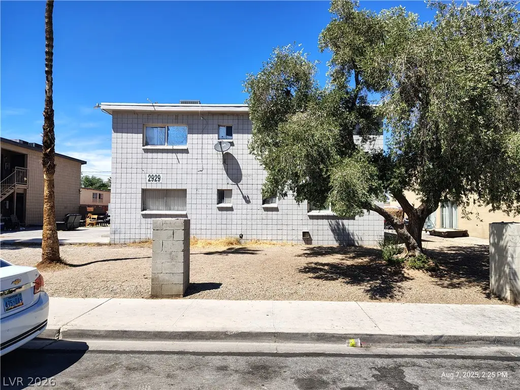 2929 Elm Avenue 2, Las Vegas, NV 89101