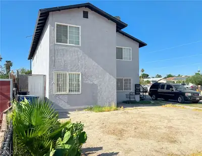 2100 Stewart Avenue, Las Vegas, NV 89101 Side of Structure