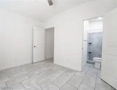 2100 Stewart Avenue, Las Vegas, NV 89101 Bedroom