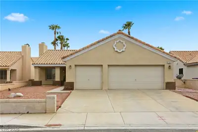 126 Grandview Drive, Henderson, NV 89002 Front of Structure