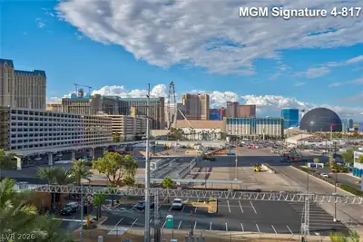 125 East Harmon Avenue 417, Las Vegas