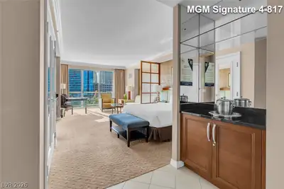 125 East Harmon Avenue 417, Las Vegas, NV 89109 Bedroom