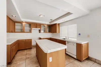 1007 Aspen Valley Avenue, Las Vegas, NV 89123 Kitchen