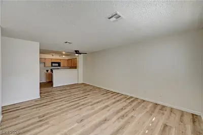 2040 Willowbury Drive C, Las Vegas, NV 89108 Living Room