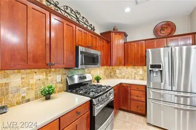 4224 Governors Hill Street, Las Vegas, NV 89129 Kitchen