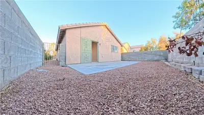 5591 Doubleday Street, Las Vegas, NV 89118 Yard