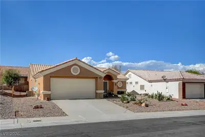 2621 Lotus Hill Drive, Las Vegas, NV 89134 Front of Structure