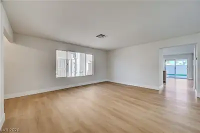 1600 Royal Canyon Drive, Las Vegas, NV 89128 Living Room