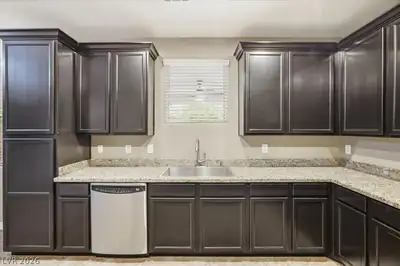10371 Kadumba Street, Las Vegas, NV 89178 Kitchen