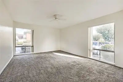 769 Oakmont Avenue 403, Las Vegas, NV 89109 Bedroom