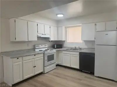 3500 Rio Robles Drive C, North Las Vegas, NV 89030 Kitchen