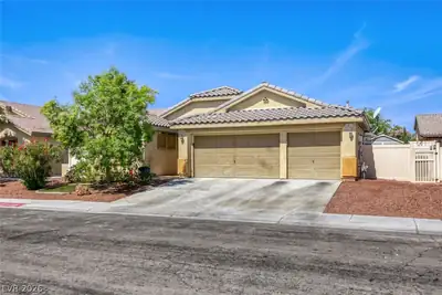 5817 Hawkeye Bell Street, North Las Vegas, NV 89081 Front of Structure